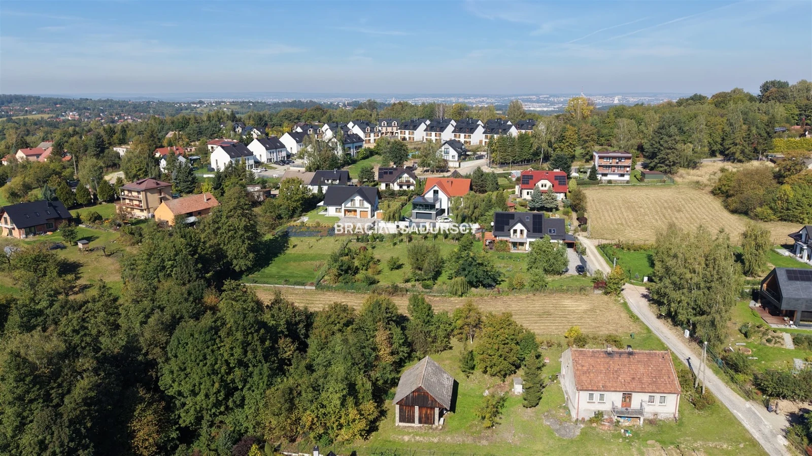 DZIAŁKA BUDOWLANA UZBROJONA PRZY WIELICZCE 32 ARY - 2