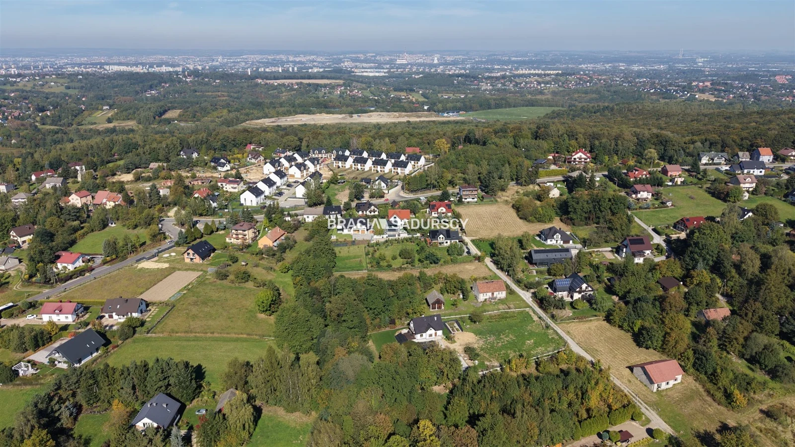 DZIAŁKA BUDOWLANA UZBROJONA PRZY WIELICZCE 32 ARY - 3