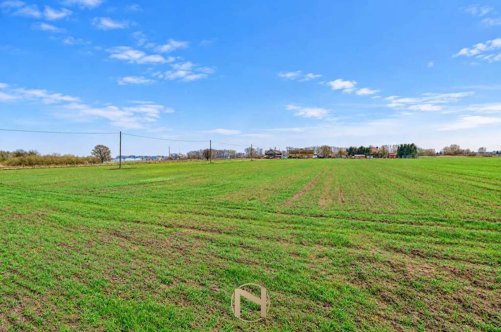 Działka na sprzedaż - 5
