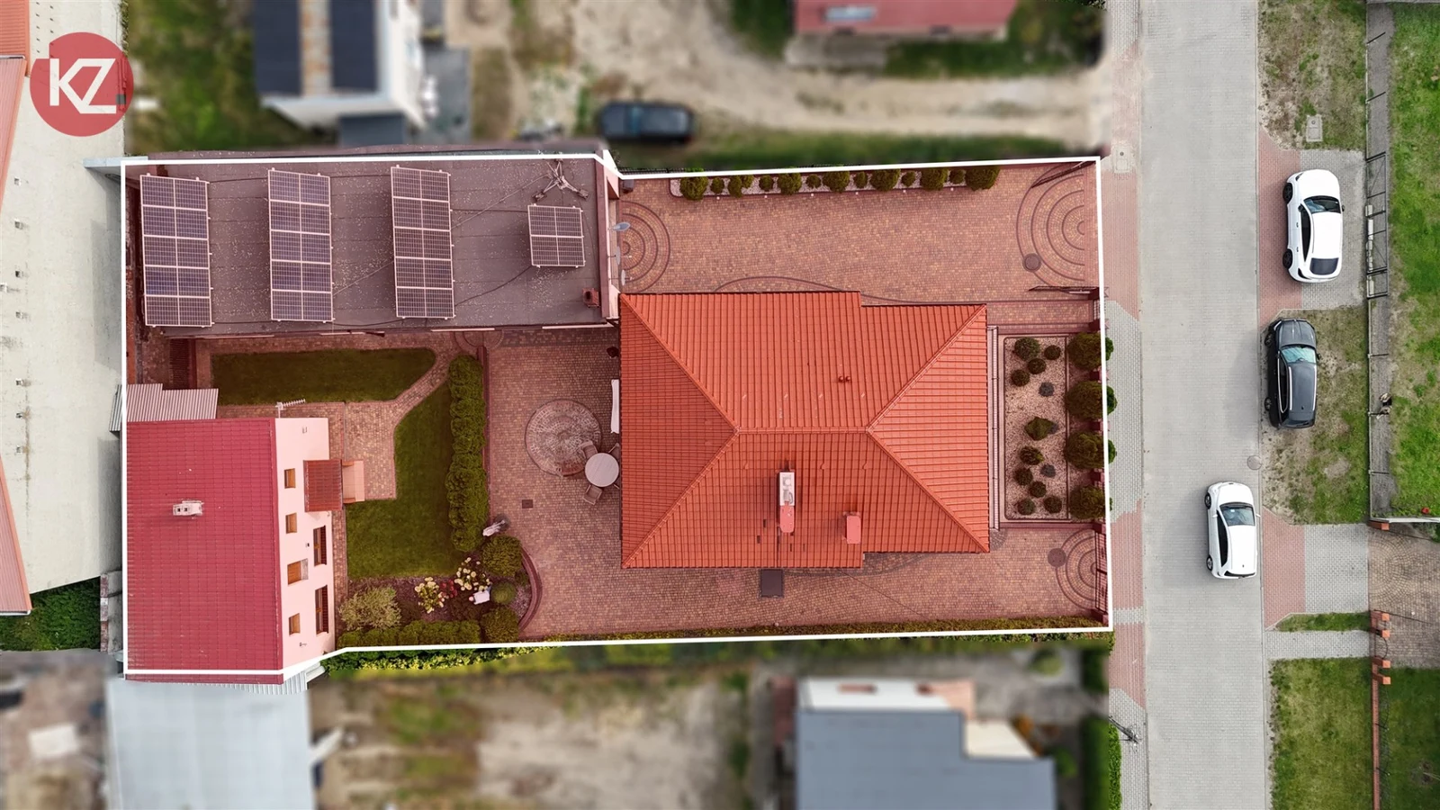 Dom wolnostojący z dużym garażem i budynkiem usługowym w  Białośliwiu. - 3