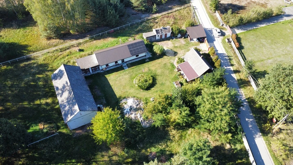 Siedlisko 1,1 ha (dwa domy) przy lesie - Siekierka Nowa gm. Chotcza. - 5