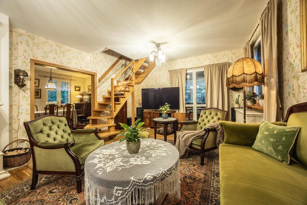 Urokliwy dom w sercu Sokolnik, 129 m2 stylu i 1035 m2 leśnej oazy! - 2