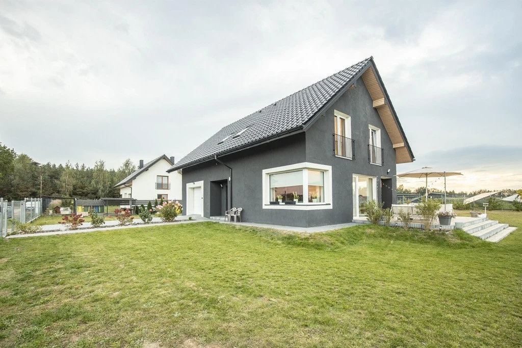 Nowoczesny dom 156 m² z pompą ciepła na działce 2001 m² – Wrzeszczewic - 3